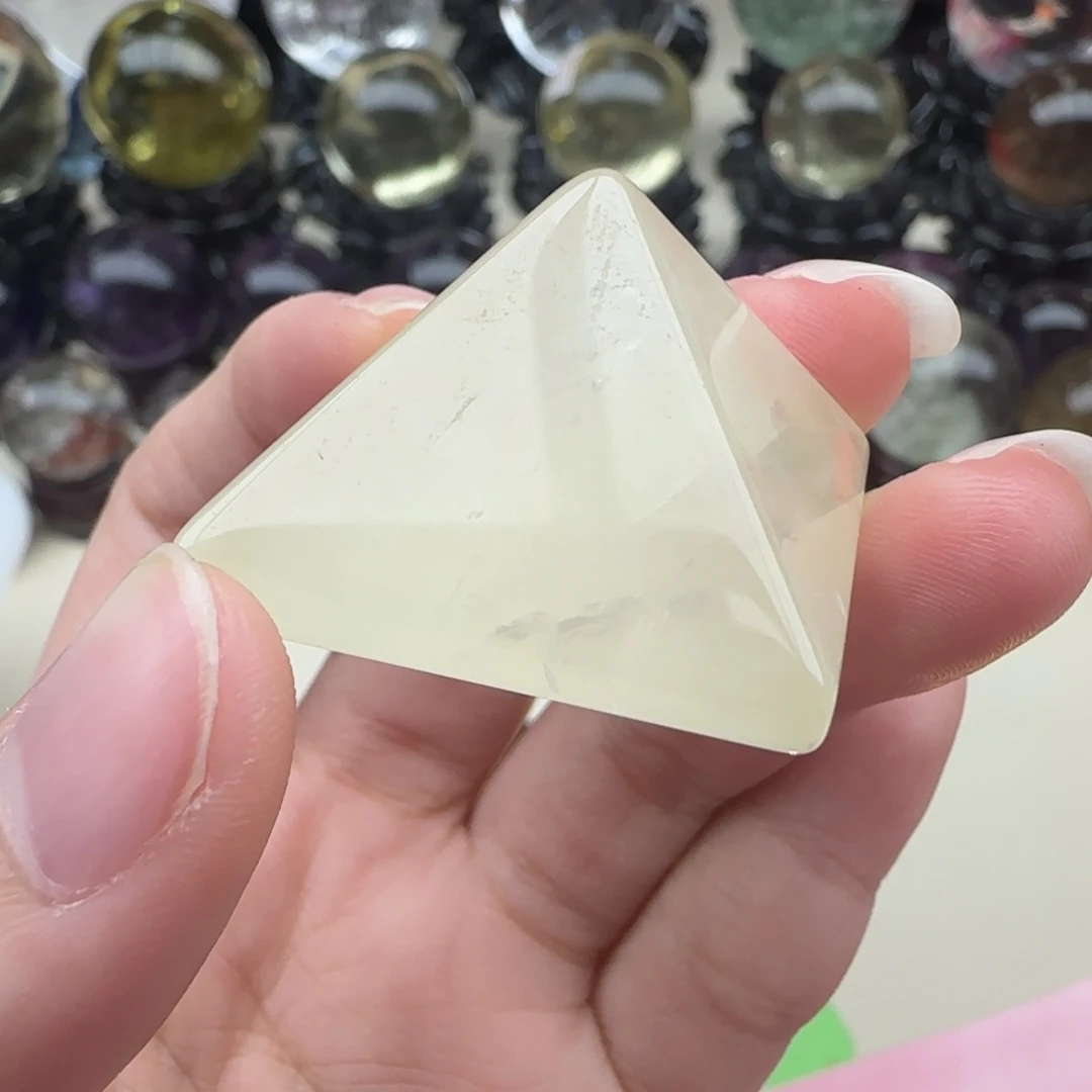 水晶摆件未镶嵌a624