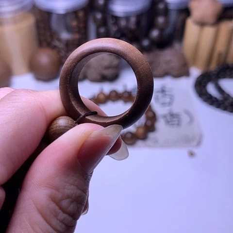 檀香木其他正*老山 檀香黑肉跑环