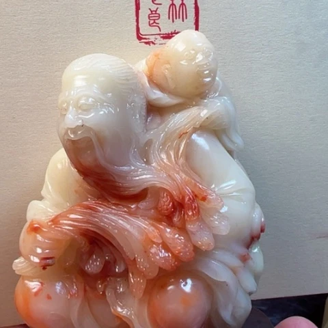 寿山石去**真精品寿山石雕刻展大小不一