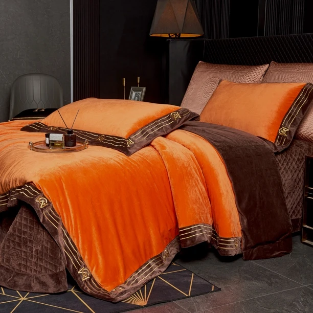 金丝绣-【意式别墅简约款】雪尼尔绒床盖款高定刺绣云感保暖四件套