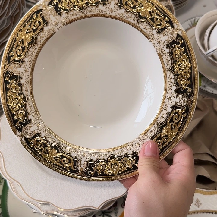 瓷8.5寸草帽盘35米两个