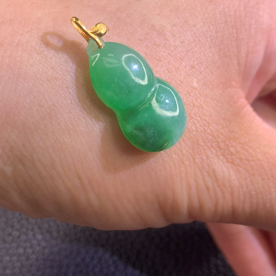 翡翠18K金镶嵌颈饰翡翠