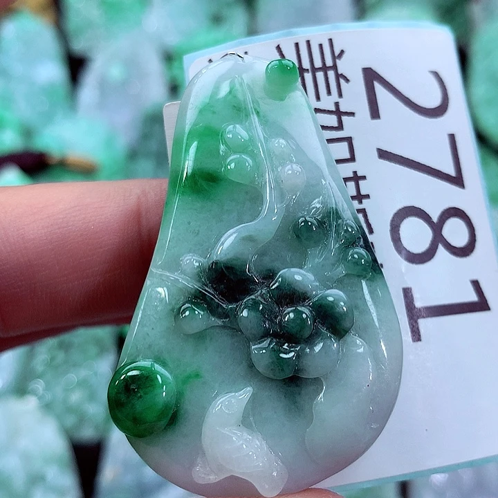 吊坠(不含链)未镶嵌翡翠