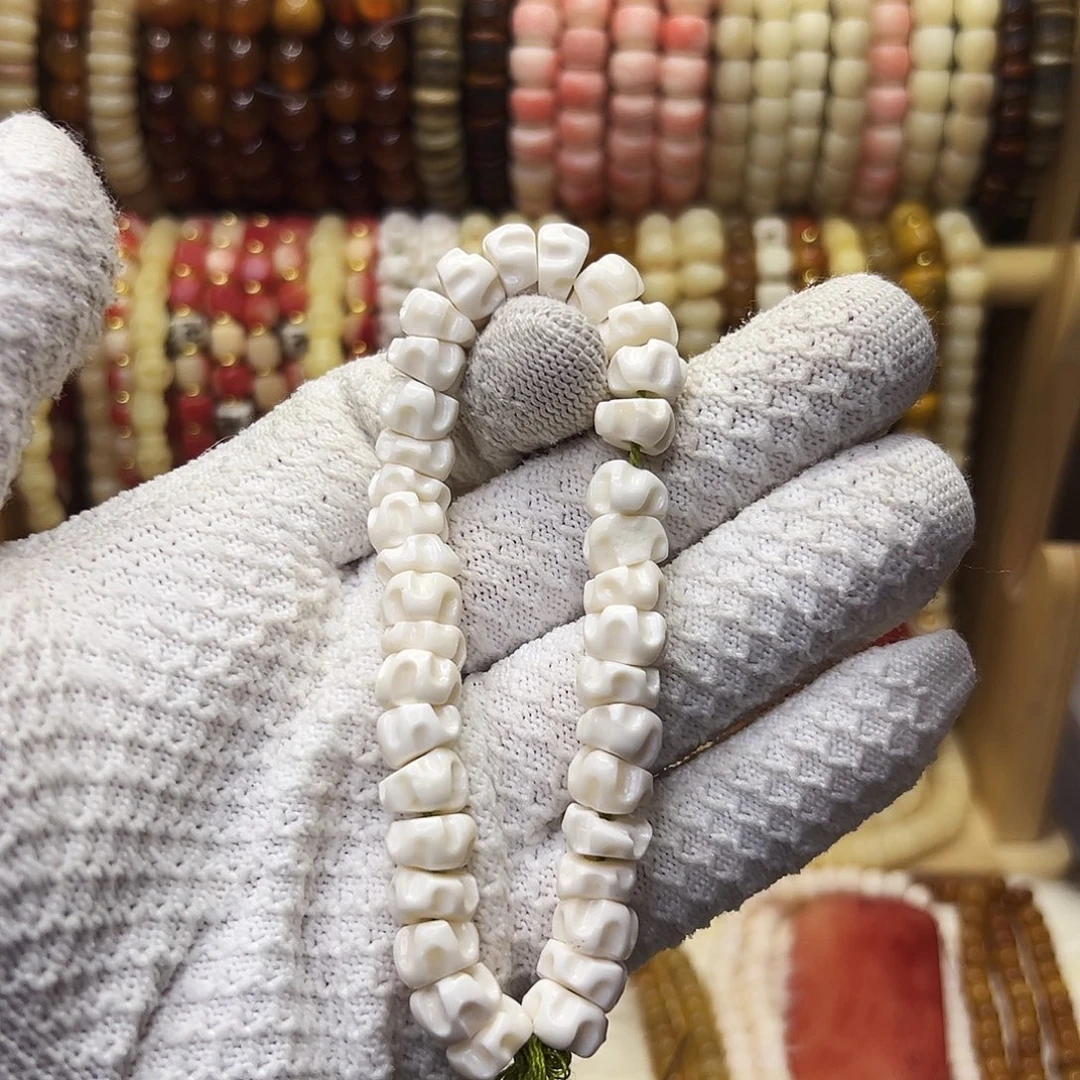 桃核把件1.1鹿角龙脊大肠