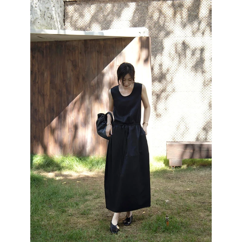 韩版时尚气质无袖背心连衣裙女夏季新款设计感小众宽松显瘦长裙子