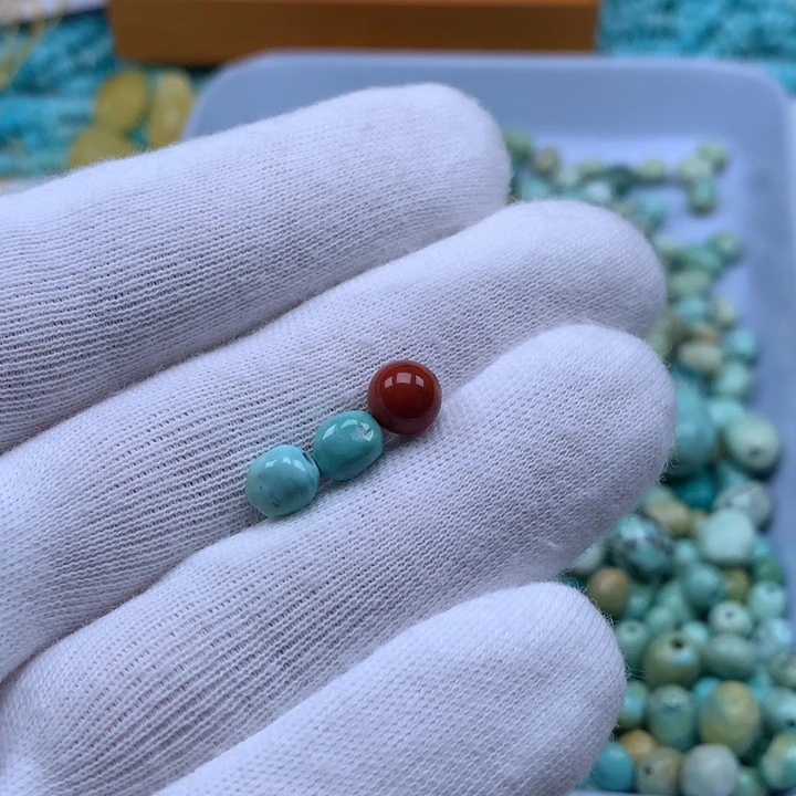 南红玛瑙未镶嵌珠宝奇石