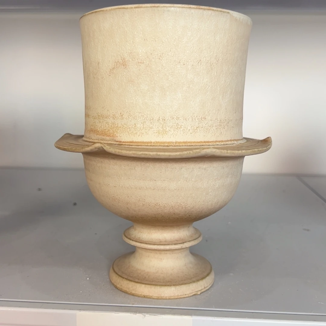 口径11高度18有孔