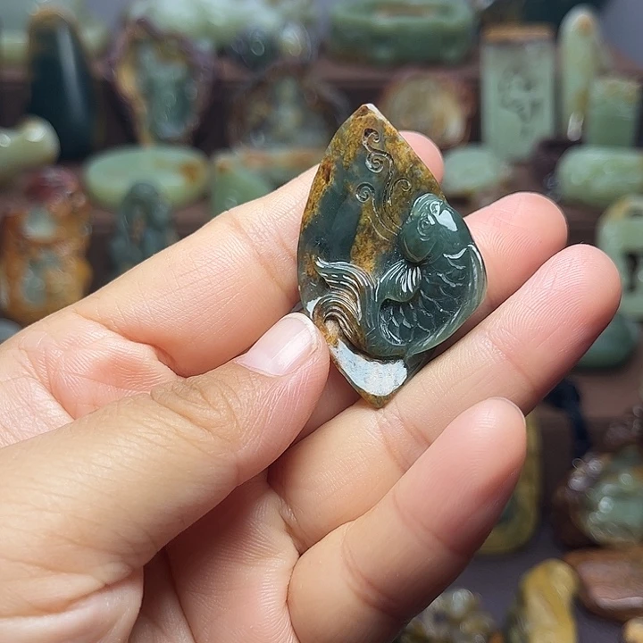 岫岩河磨玉（透闪石质玉）未镶嵌颈饰