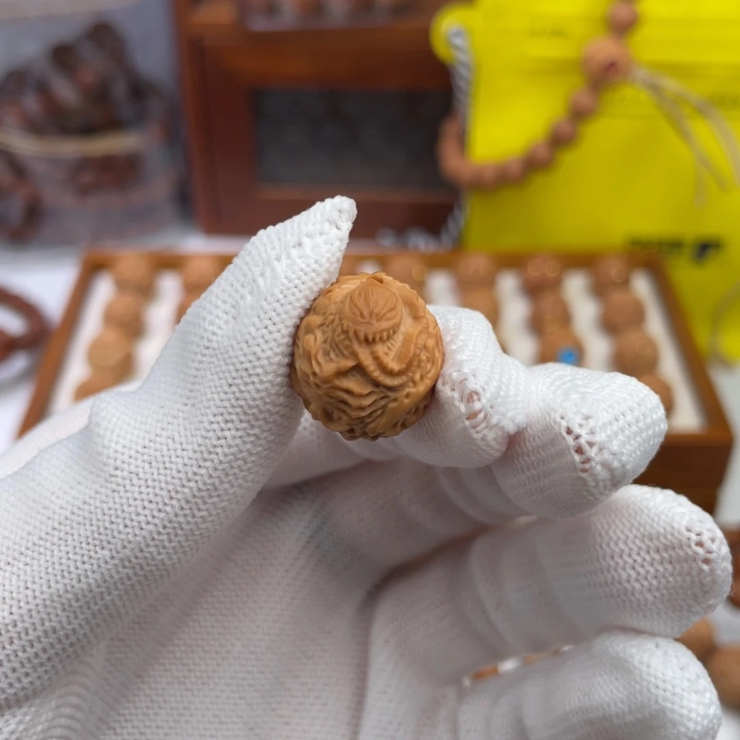 猴头核桃吊坠猴头核桃雕刻