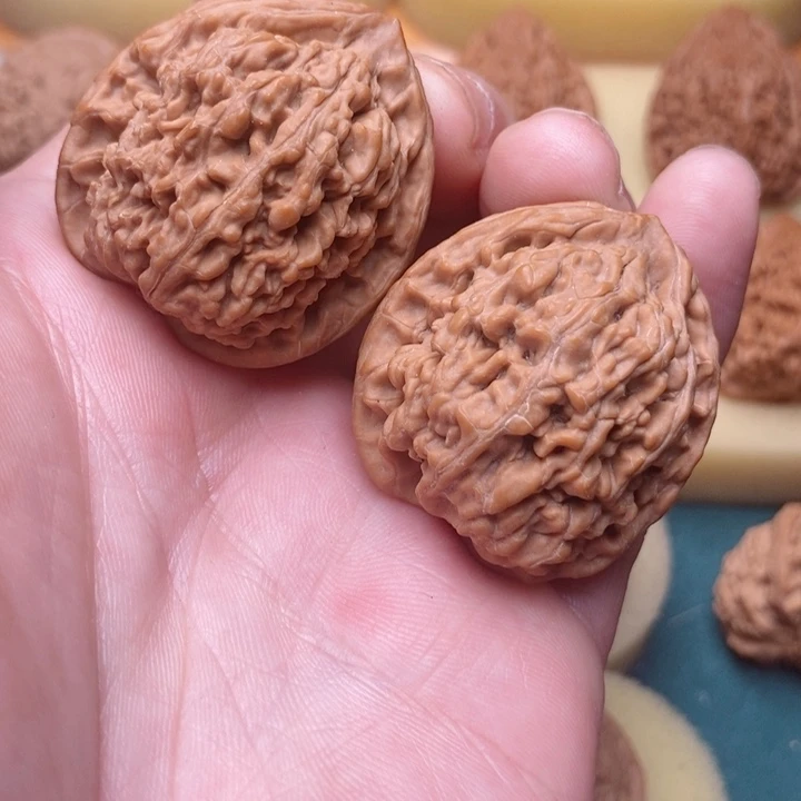 文玩核桃把件36粗筋蚂蚁王