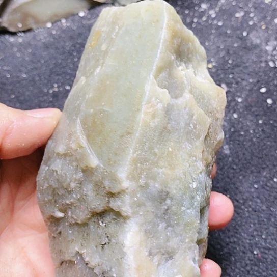 和田玉（糖玉）未镶嵌珠宝半成品