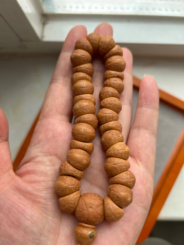 尼泊尔  13高油高瓷高密红油皮玉化底精工薄切清仓30颗凤眼大肠