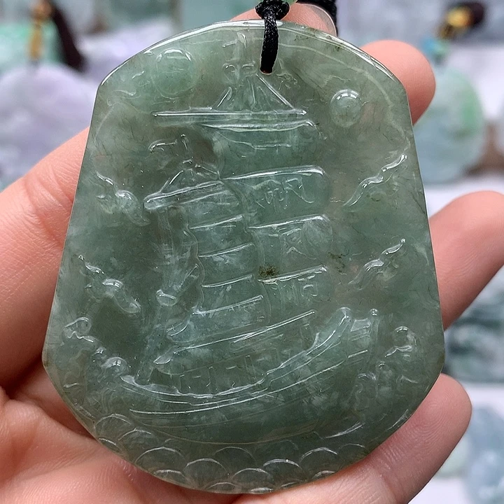 翡翠未镶嵌颈饰一帆风顺洒黄翡福利福利