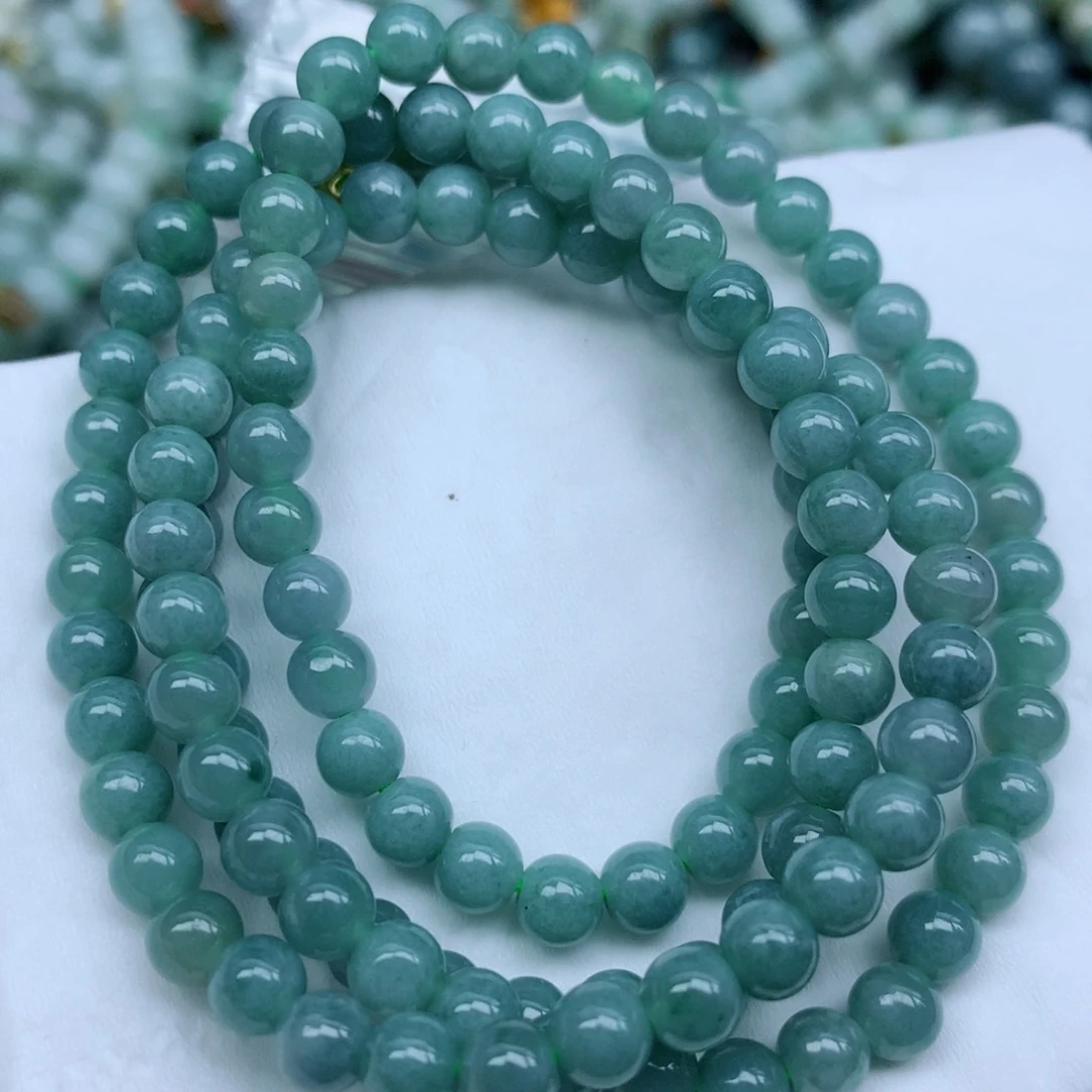 翡翠颈饰未镶嵌手串