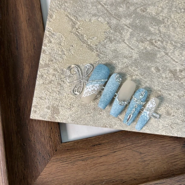 牛仔很忙 纯手工穿戴甲牛仔纹纯手工穿戴美甲