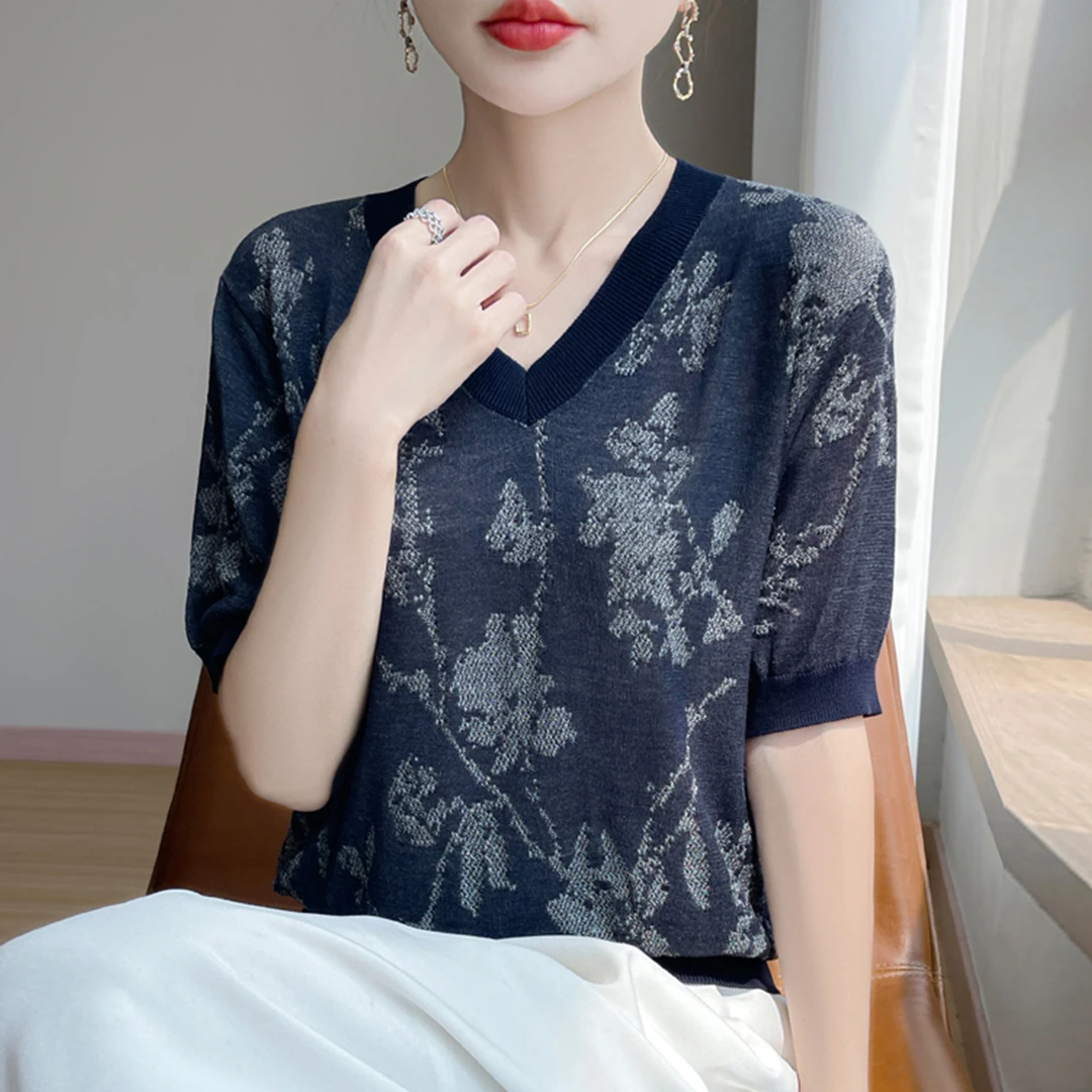 高端胖mm夏装大码冰丝针织衫女士短袖t恤遮肚子巨显瘦v领印花上衣