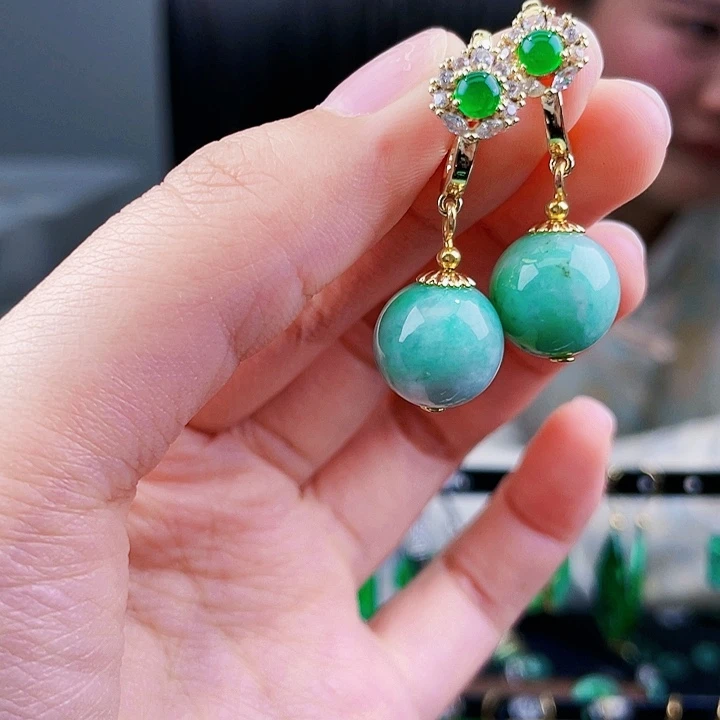 翡翠耳饰未镶嵌饰品