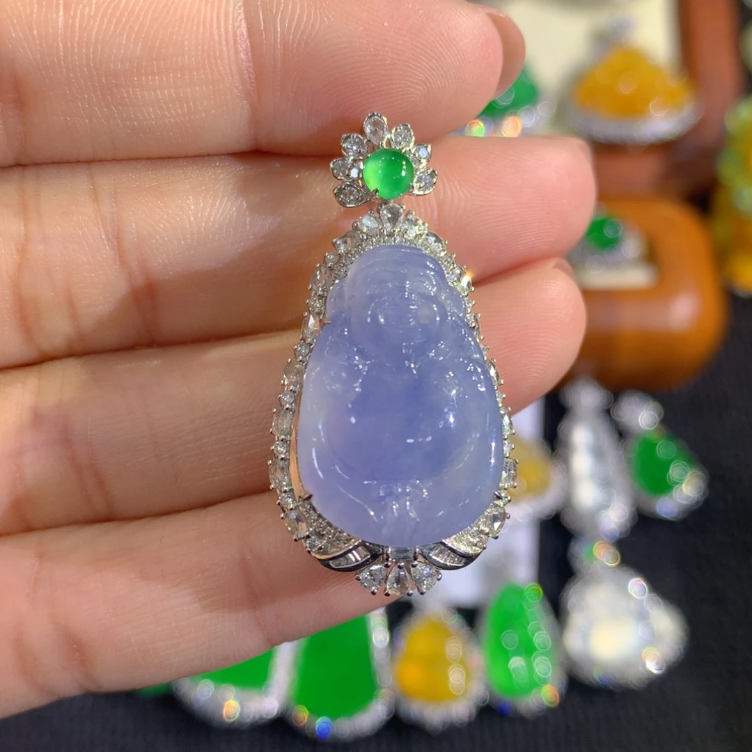 翡翠18K金镶嵌颈饰