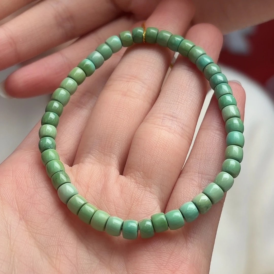 绿松石未镶嵌颈饰