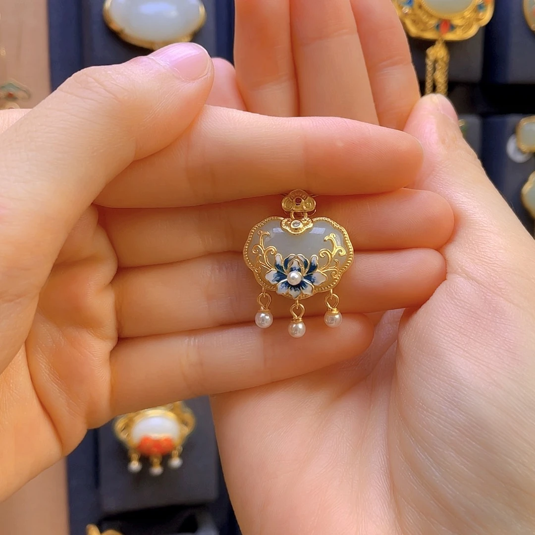 和田玉颈饰银S925镀金镶嵌