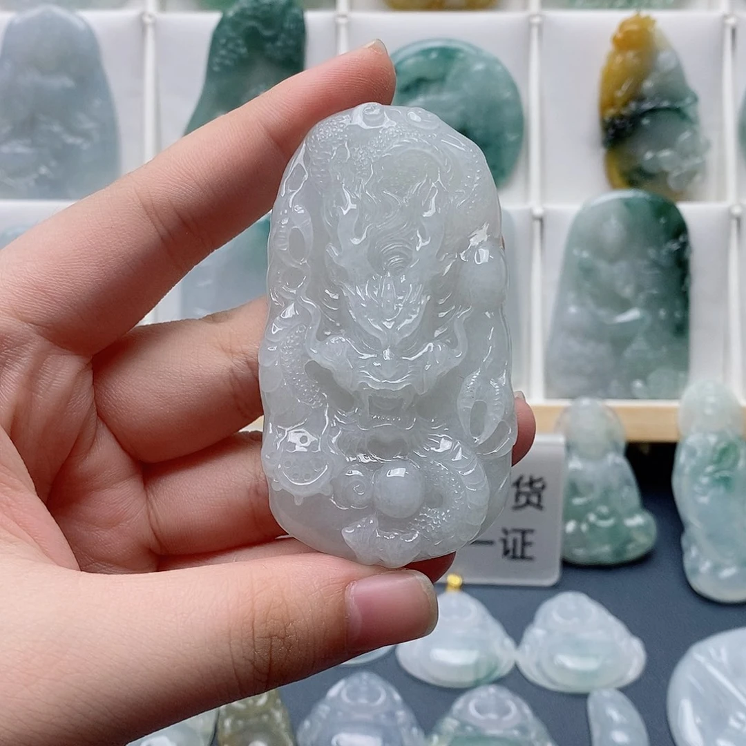 翡翠未镶嵌吊坠(不含链)龙牌