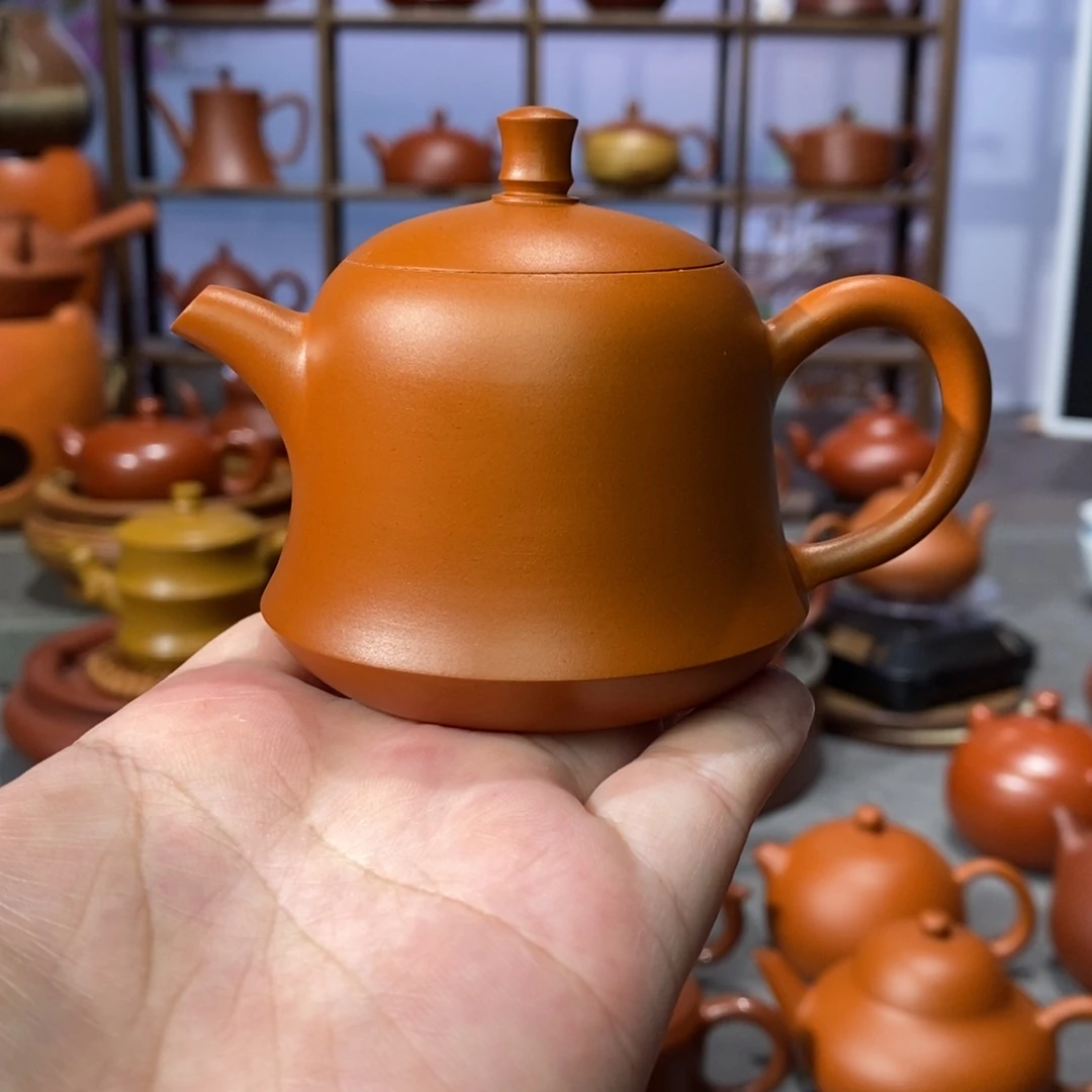 茶壶朱泥陈伟庆鸡蛋黄金钟壶105c