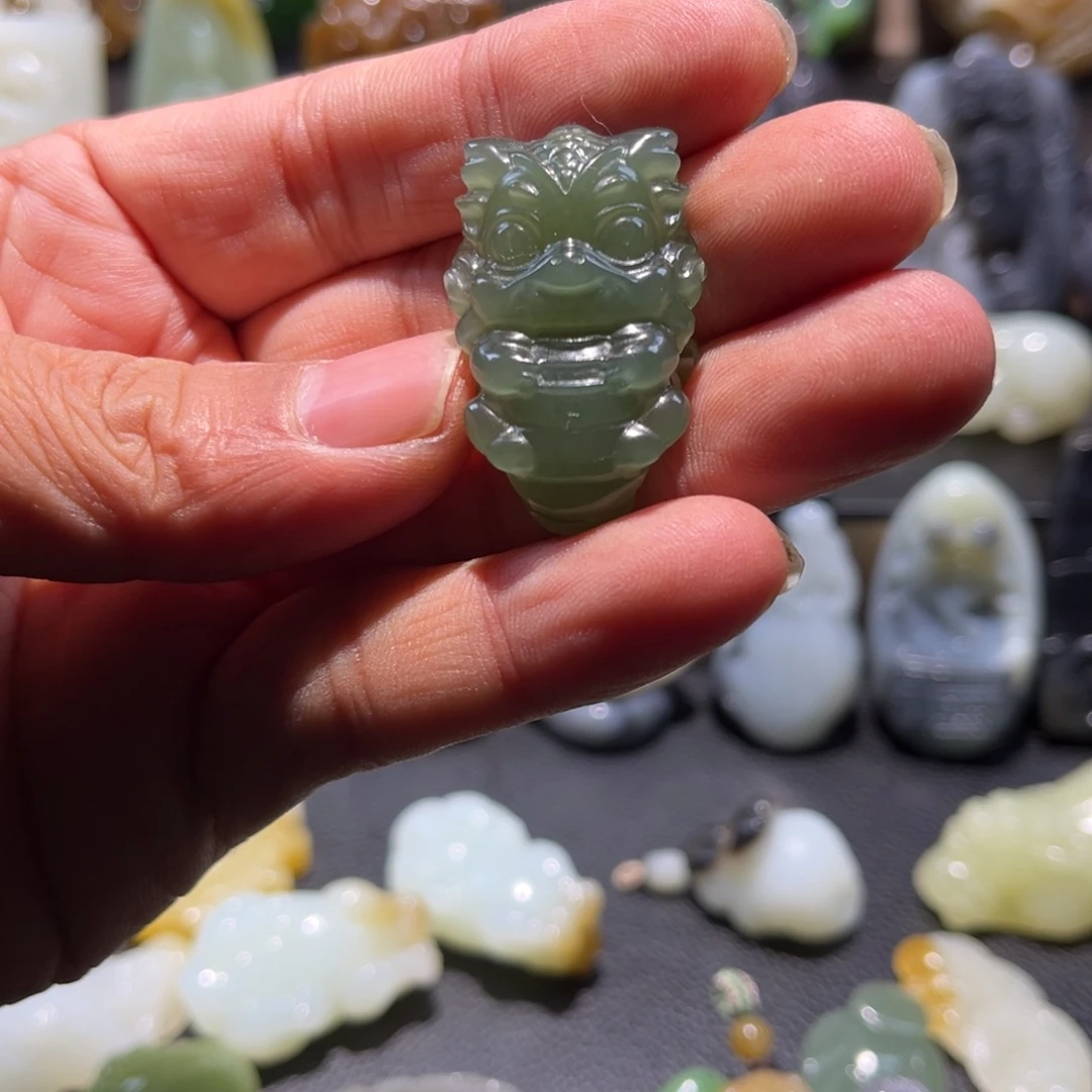 和田玉未镶嵌挂件