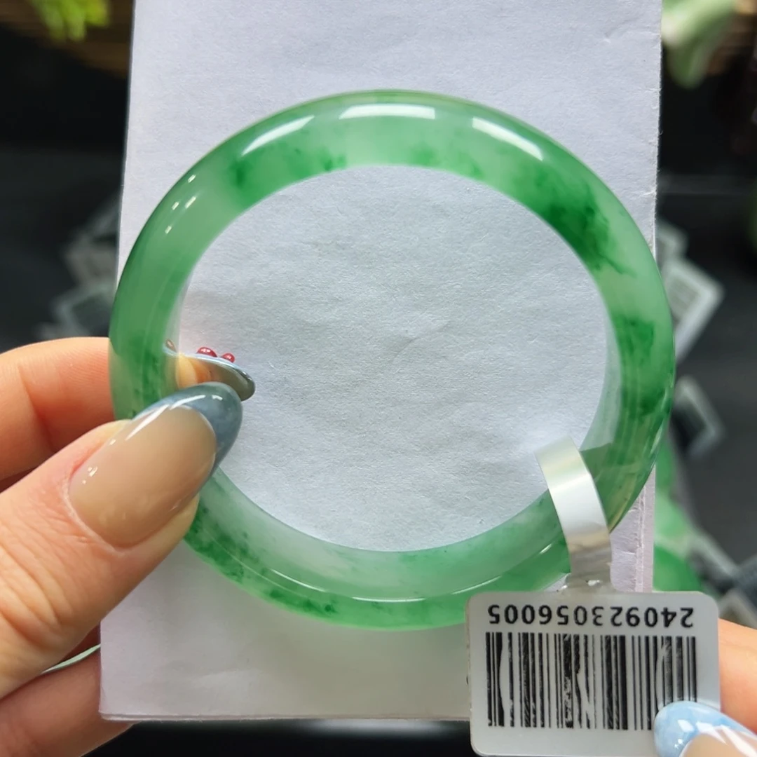 石英质玉手镯未镶嵌54-55