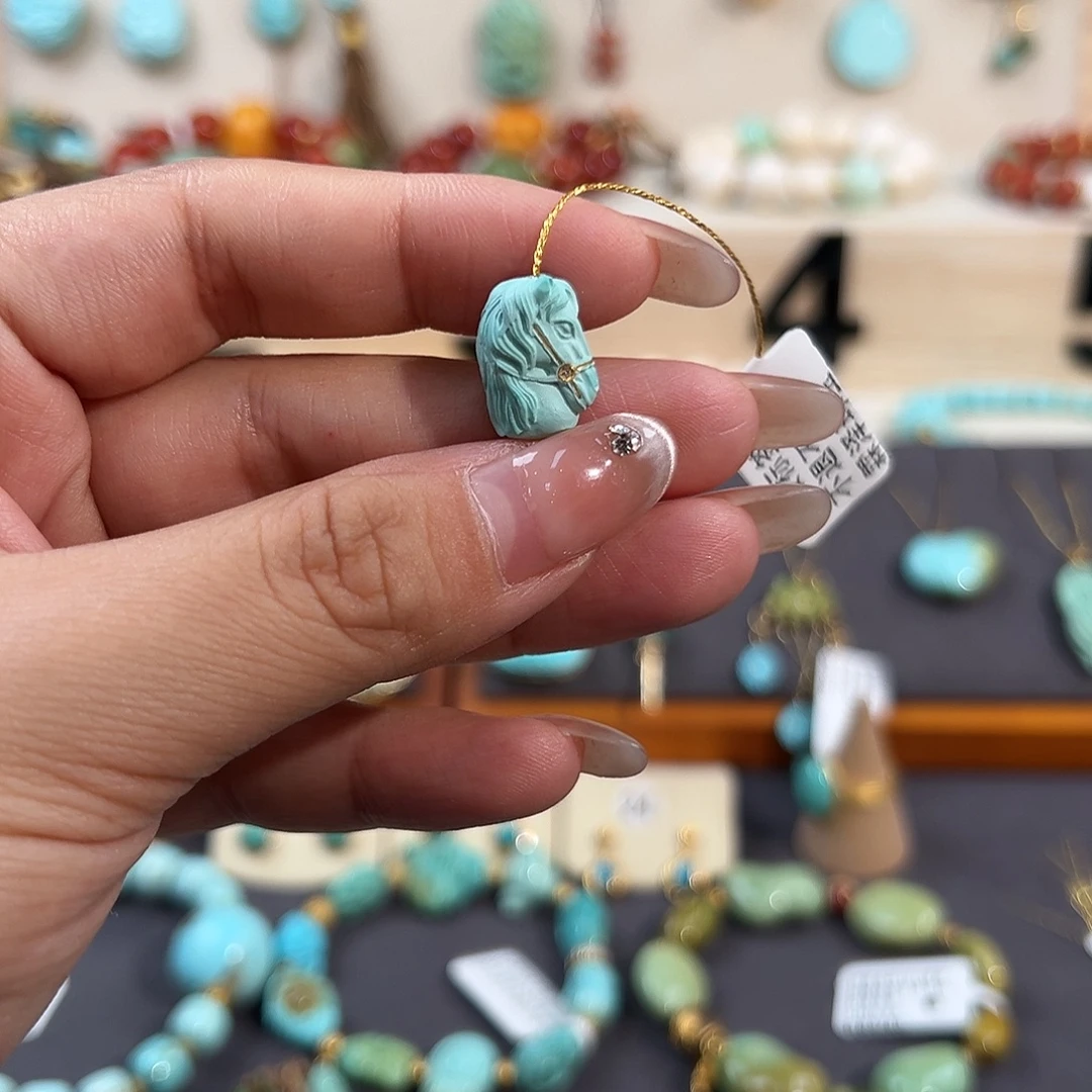 绿松石未镶嵌把件马到成功配饰