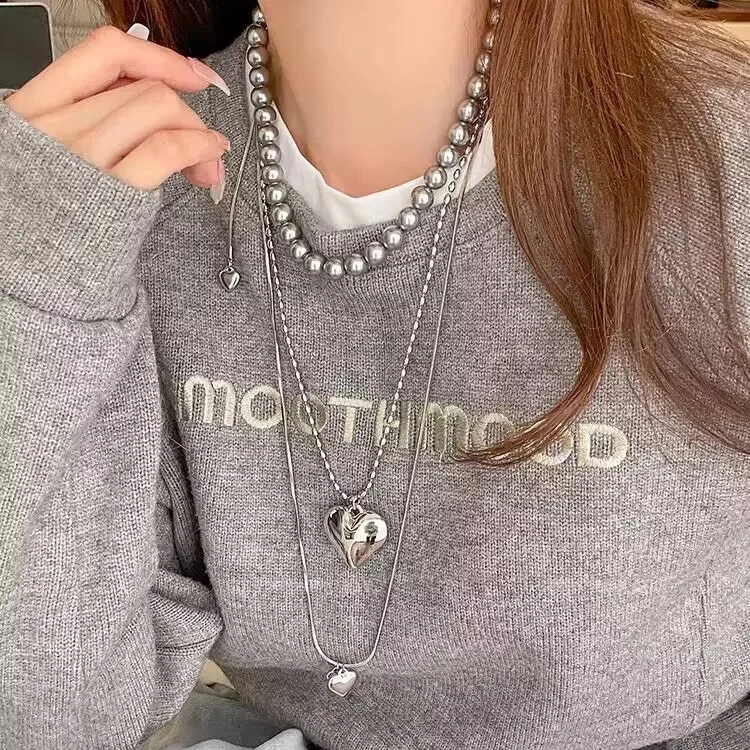 锌合金吊坠 爱心吊坠项链女长款毛衣链轻奢高级感小众百搭锁骨链