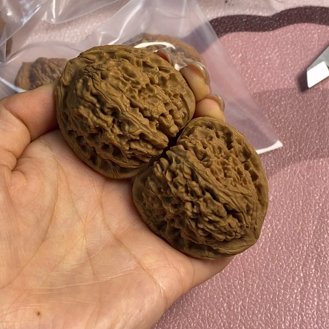 吊坠文玩核桃42南疆石黄95