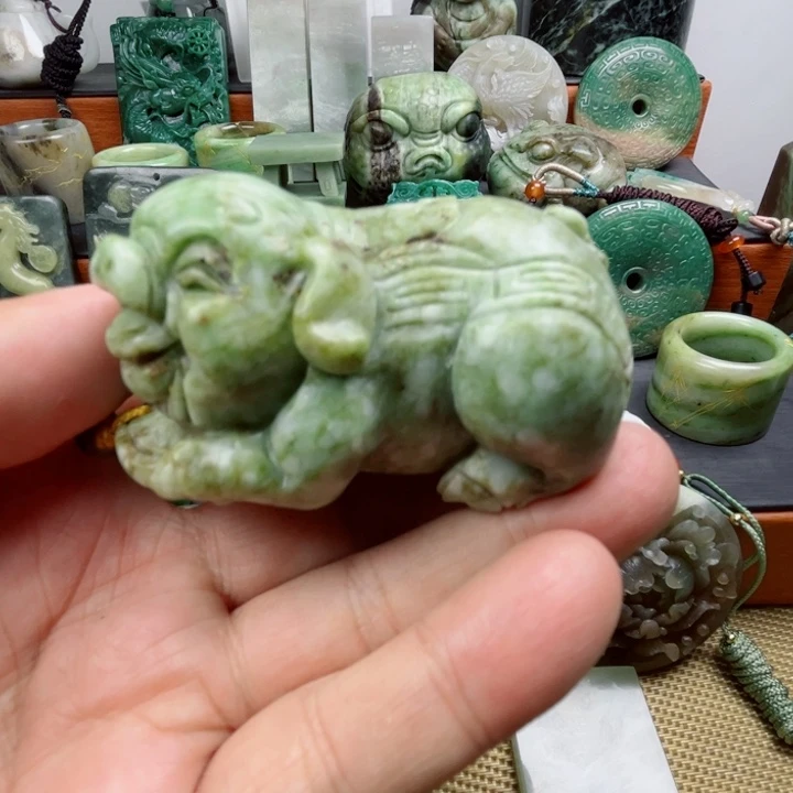一***始未镶嵌独山玉珠宝半成品