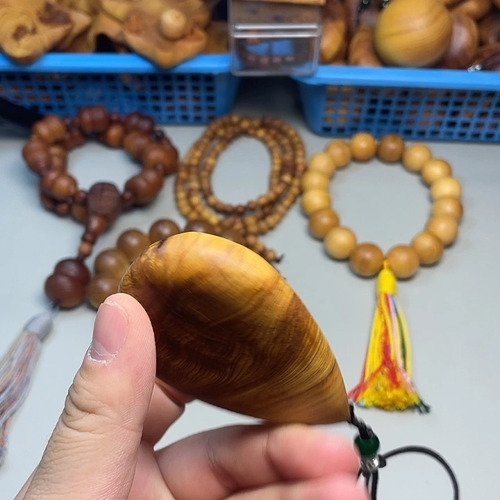 柏木（崖柏）太行崖柏雷雷手把件