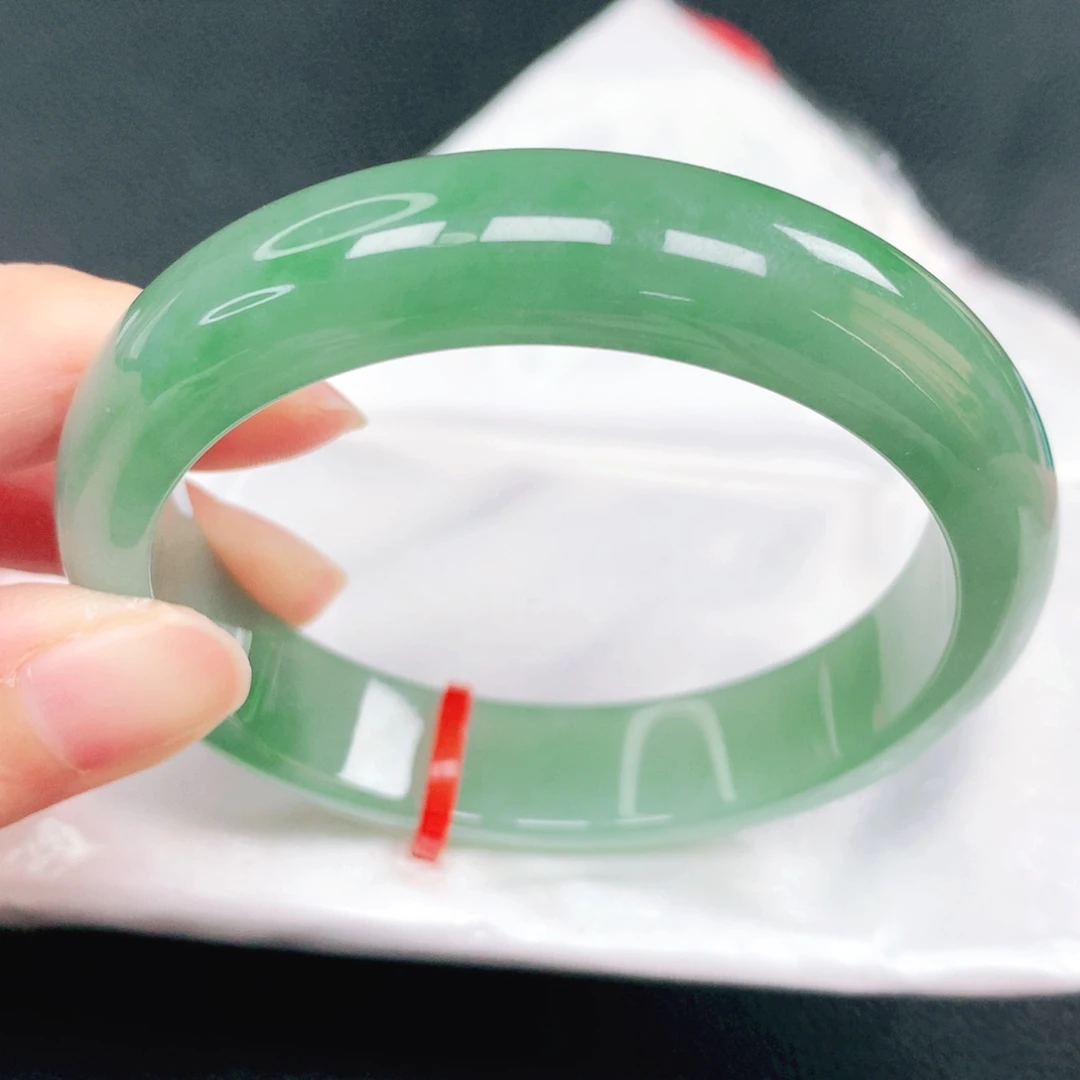 翡翠未镶嵌手镯55圈