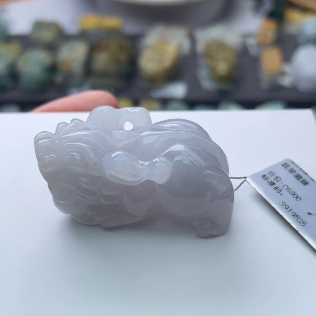 翡翠颈饰未镶嵌貔貅