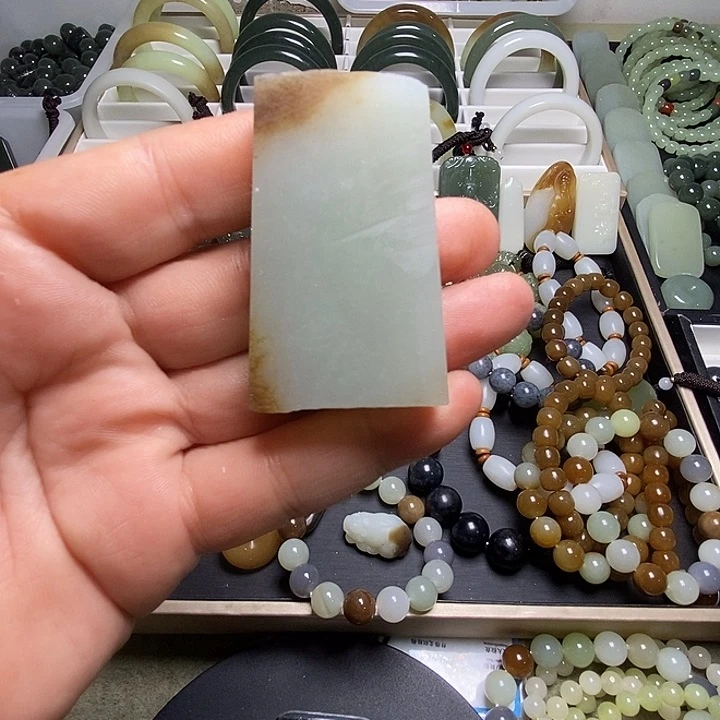 和田玉（糖玉）未镶嵌珠宝半成品旅**记