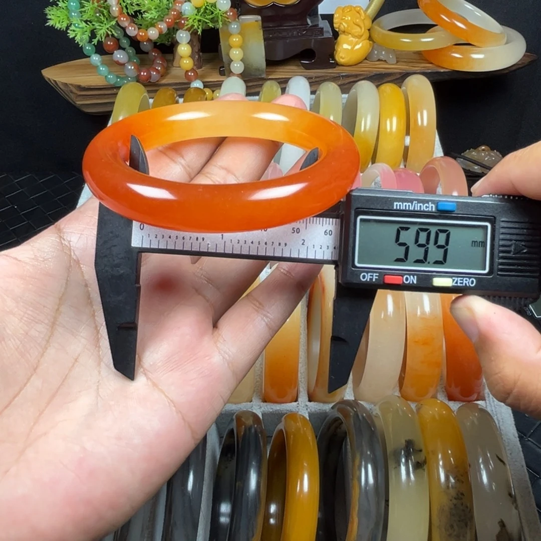 石英质玉（黄龙玉）未镶嵌手镯