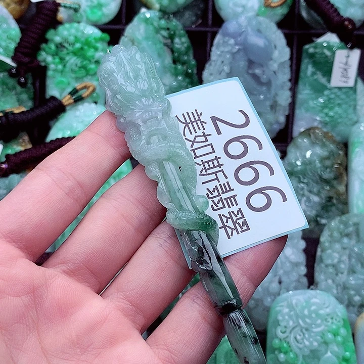 翡翠未镶嵌吊坠(不含链)