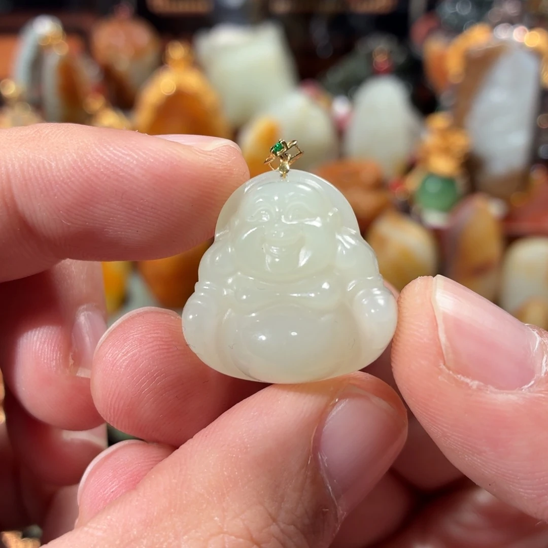 和田玉18K金镶嵌挂件8.4g