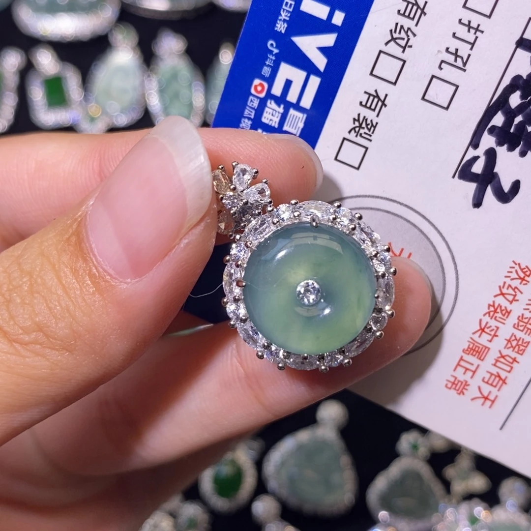 翡翠未镶嵌颈饰天然