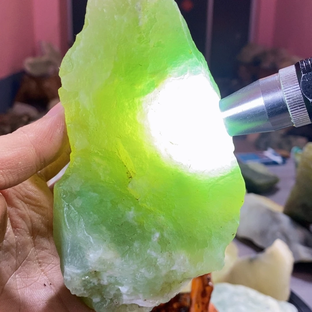 蛇纹石玉未镶嵌岫玉原石蛇纹石玉