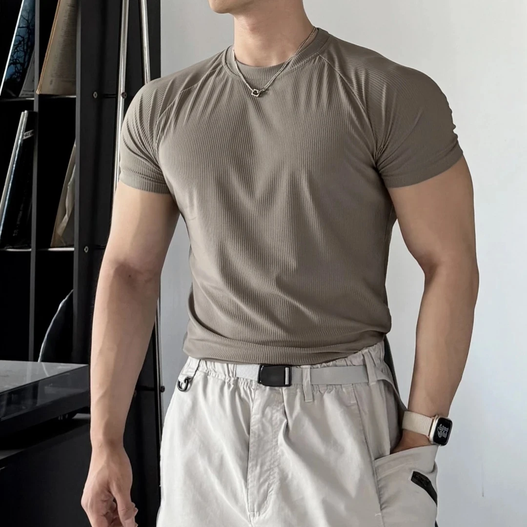 夏季短袖男质感坑条冰丝凉感运动跑步训练速干纯色T恤圆领透气