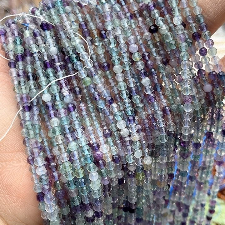 未镶嵌玛瑙/玉髓珠宝半成品一条3.5mm左右彩萤石刻面