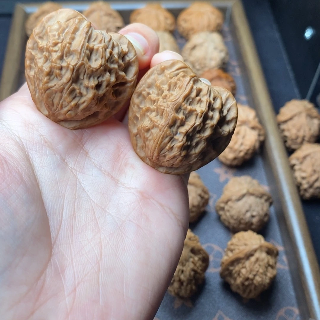 把件文玩核桃桃心玉华宫