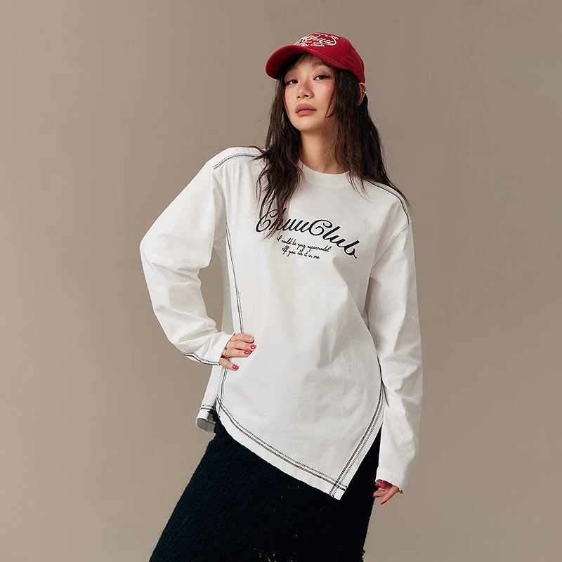 CHUU冬季女装字母印花设计做旧开衩圆领琥珀流光风做旧百搭T恤