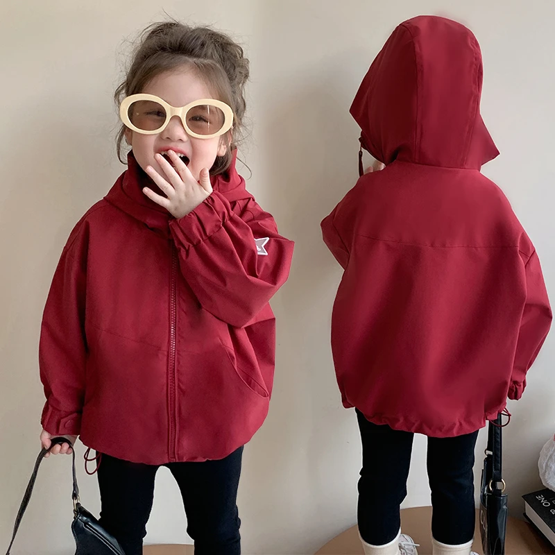 女童外套春秋款2025新款洋气儿童装春装时髦风衣女宝宝韩版冲锋衣