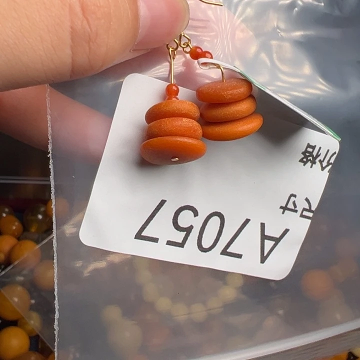 银S925镶嵌蜜蜡珠宝奇石