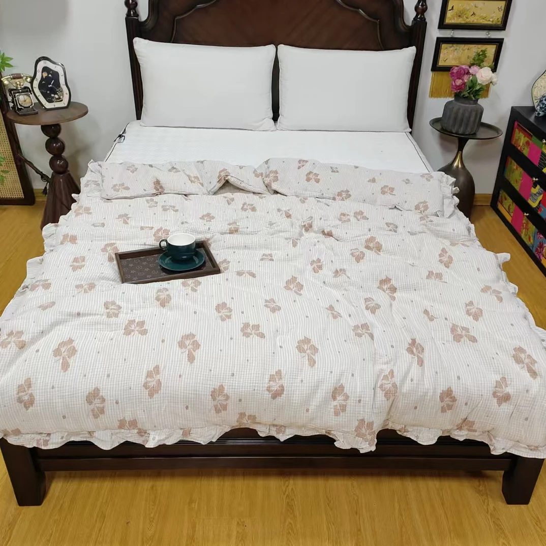 纯棉皱皱纱花边单人秋冬被150*200微瑕～D011