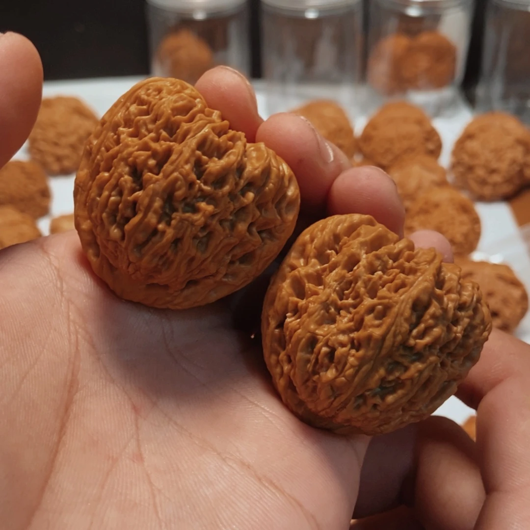 文玩核桃吊坠路****士南疆