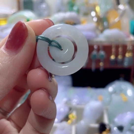 翡翠未镶嵌颈饰子母扣吊坠